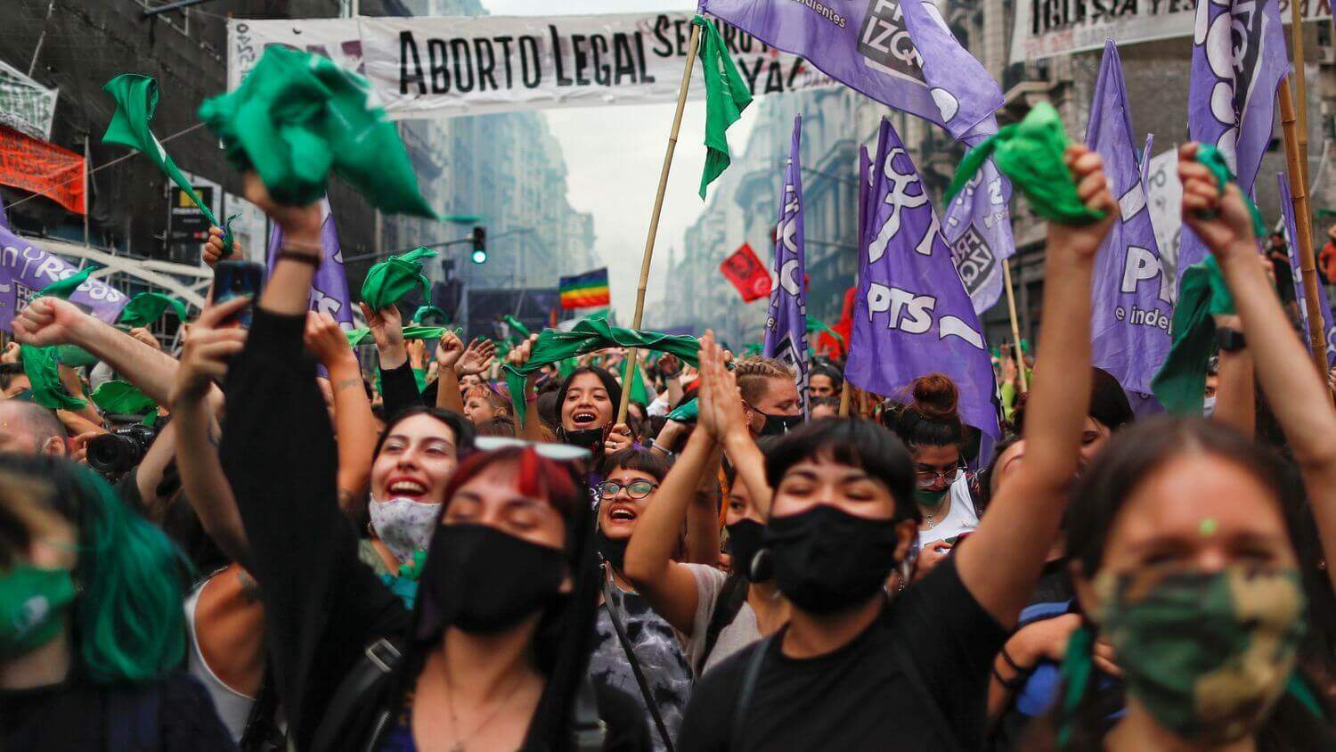Passeata pelo aborto legal na Argentina. Dia da Luta pela Descriminalização e Legalização do Aborto na América Latina e Caribe
