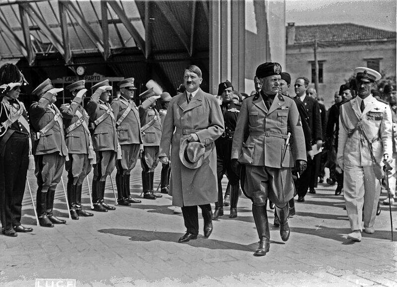 Hitler e Mussolini em visita à Veneza (Itália), em 1934 (Foto: Congresso dos EUA | WikiMedia).