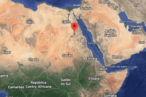 Localização no mapa dos três países citados (Etiópia, Sudão e Egito). Em vermelho no mapa a localização do Rio Nilo no Egito. (Via: Google Maps)