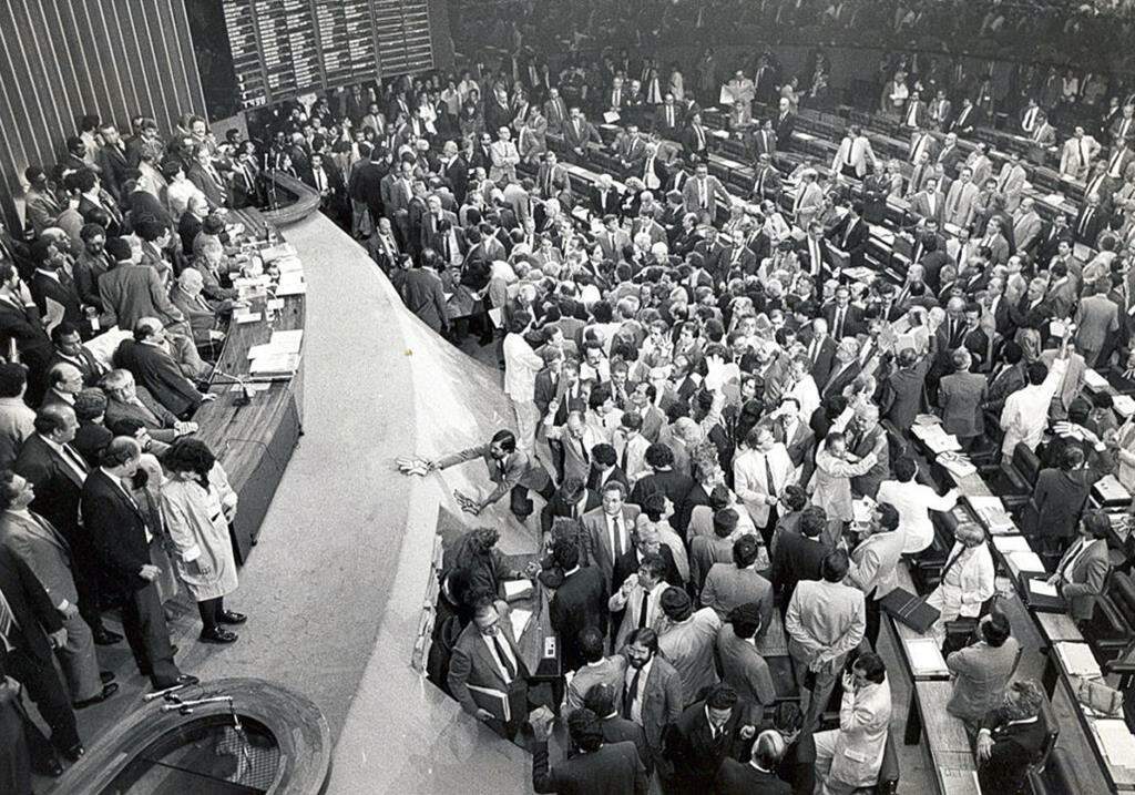 Sessão final da Constituinte de 87-88. Foto: Agência Brasil (arquivo). Constituição Federal.