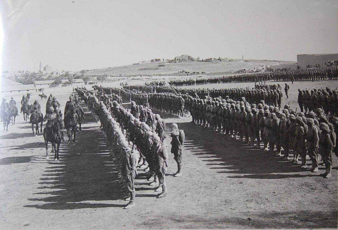 Soldados otomanos durante a Primeira Guerra Mundial (Foto: O programa de educação da Biblioteca Nacional de Israel | Wikimedia).