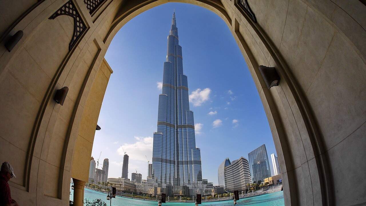 Emirados Árabes Unidos: conheça a monarquia dos sete príncipes - Politize!