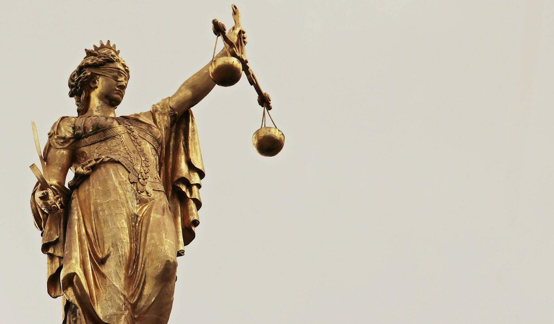 Deusa da justiça e igualdade | Criminalização do racismo – Artigo Quinto