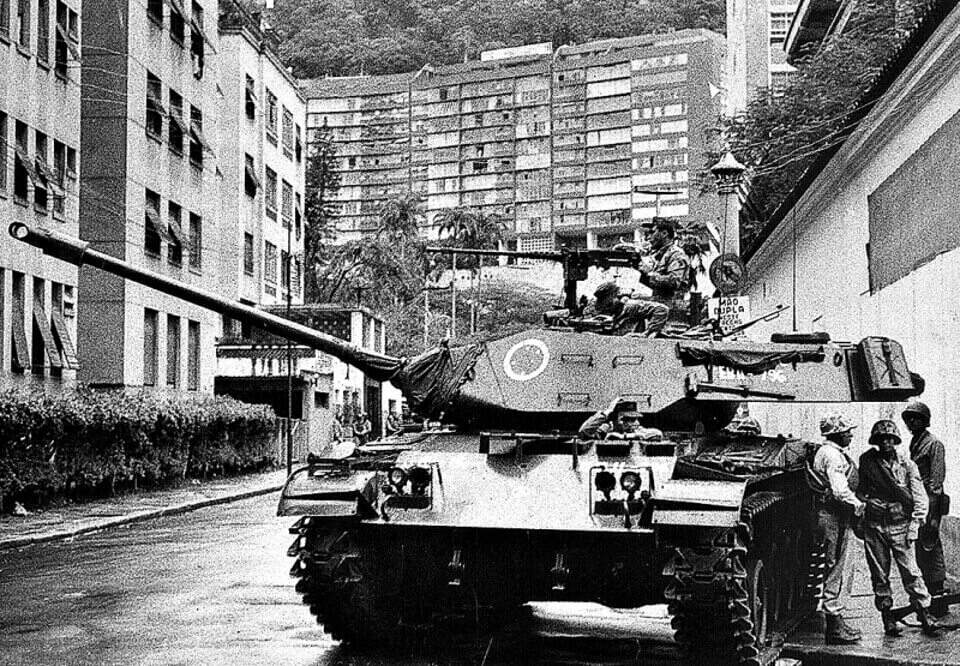 Tanque de guerra utilizado durante a ditadura brasileira
