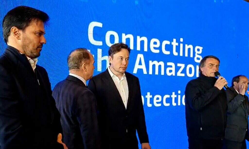 Encontro de Elon Musk e Jair Bolsonaro em São Paulo. Imagem: Reprodução Facebook/ Jair Bolsonaro.
