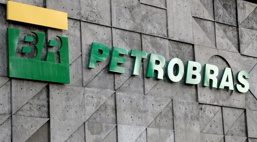 Logo da Petrobras na sede da empresa no Rio de Janeiro (RJ). Imagem: REUTERS/ Sergio Moraes.