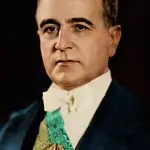 Imagem do ex-presidente do Brasil, Getúlio Vargas. Texto: Intentona Comunista: conheça a história da Revolta Comunista de 1935