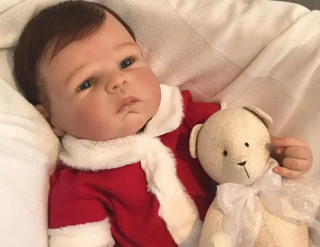 Fotografia de um bebê reborn.