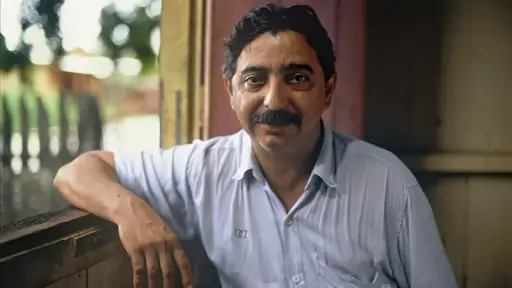 Imagem de Chico Mendes já na meia idade.
