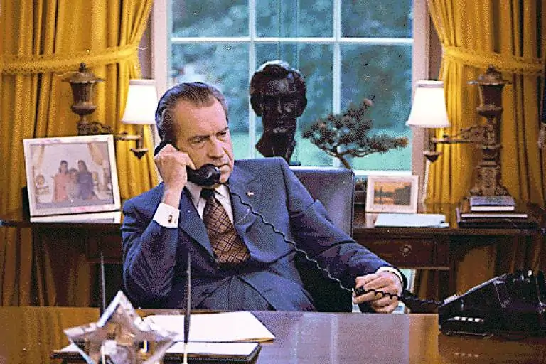 Texto: Teoria do Louco: a tática de parecer imprevisível na política